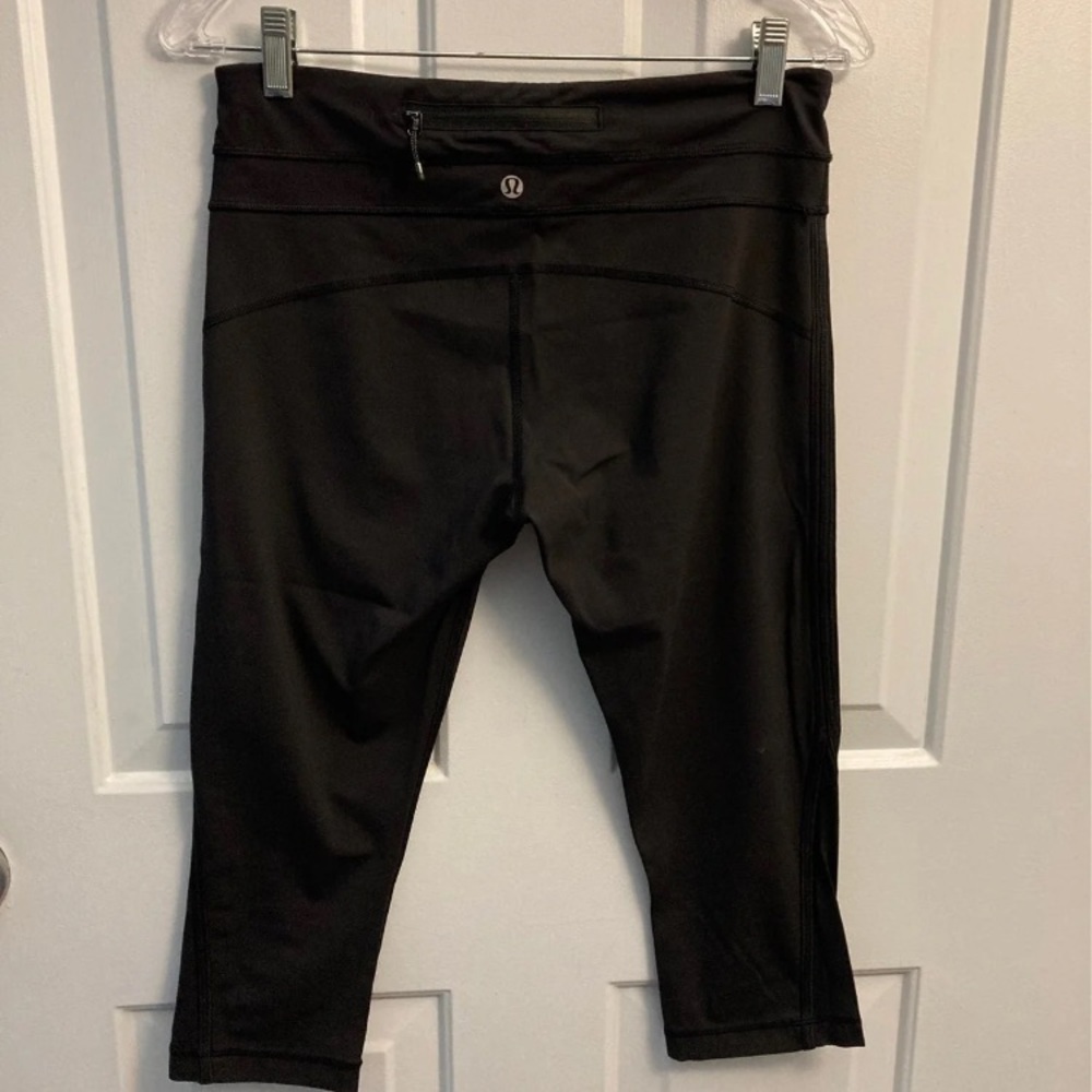 LuLuLemon Cropped Legging Size 8